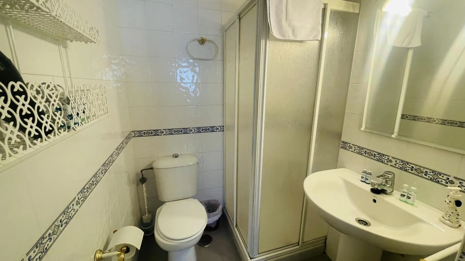 Apartamento Apartamento A Tan Solo 20 Metros De La Playa Torremolinos 0*,  España